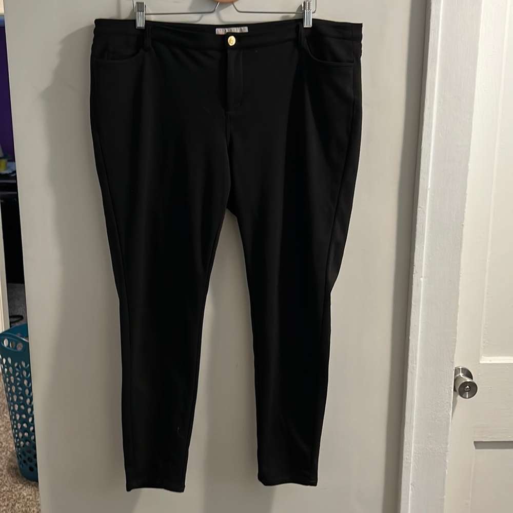 Michael Kors black skinny stretchy pants with pockets, size 18W